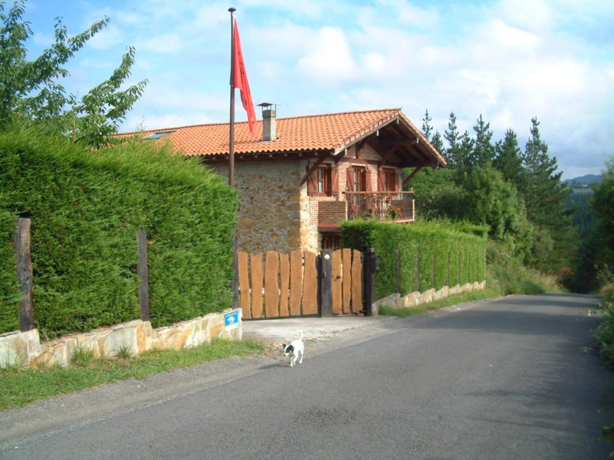 Albergue Eskerika Exclusivo Peregrinos Esquerica מראה חיצוני תמונה